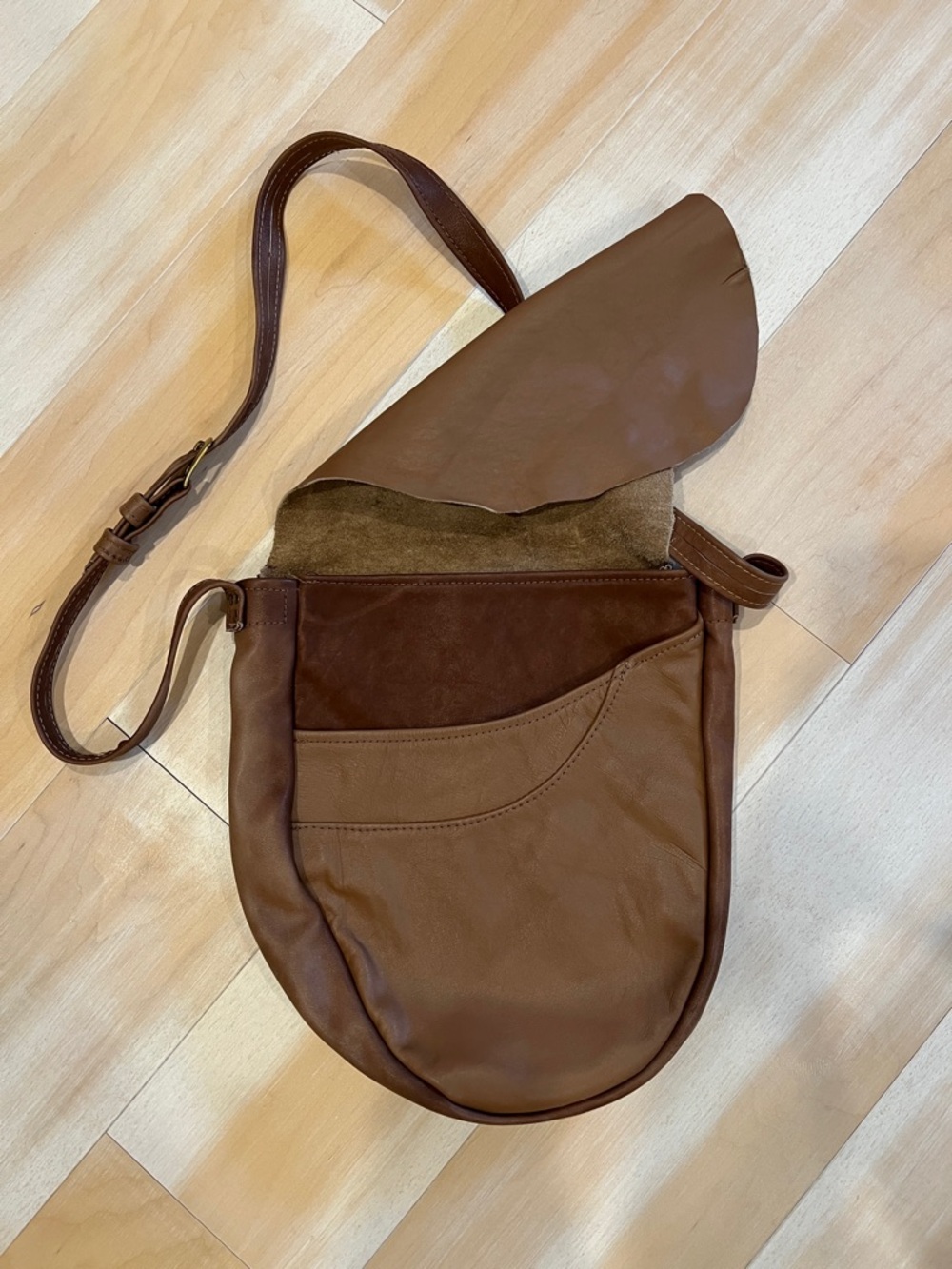 Source Unknown Brown Two-Tone Handmade Leather Crossbody Bag